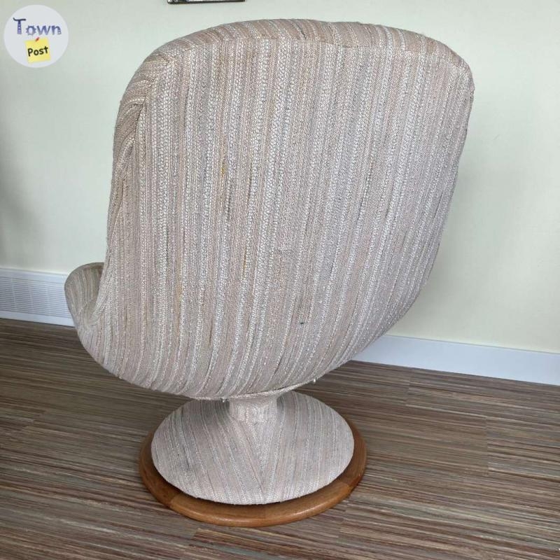 Original R Huber Scoop Armchair Teak Swivel Base Mid-century Style - 10 - 1062305-1720745625_8