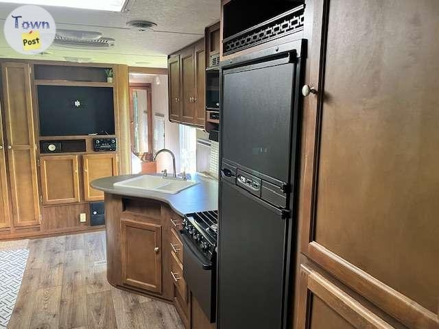 2015, Aspen Trail 2810BHS - Like New - 7 - 1066595-1721959193_5