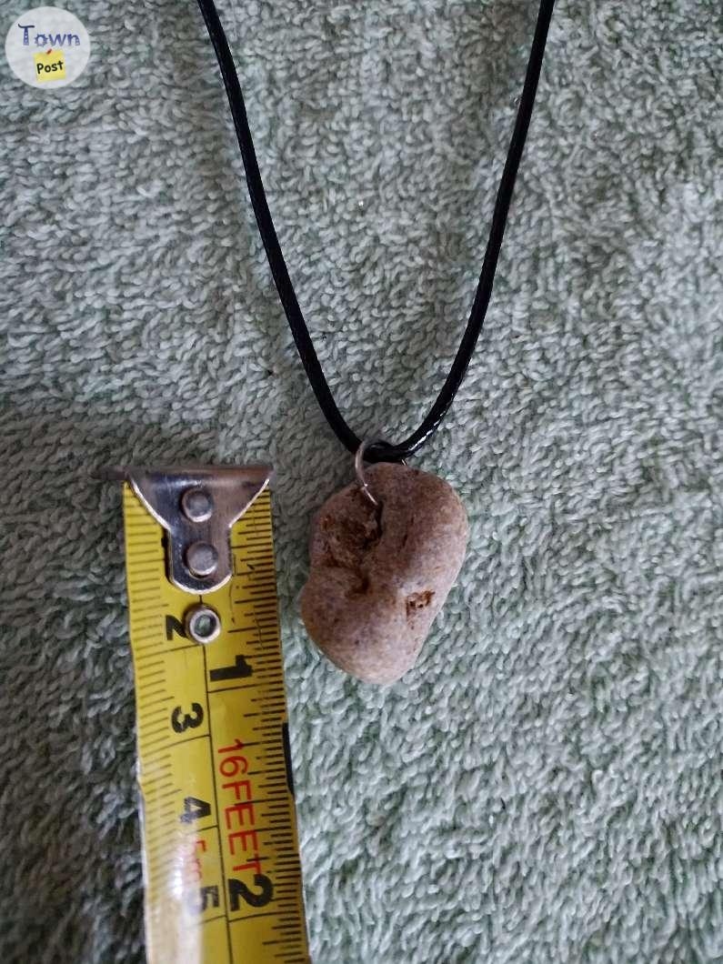 Hag stone pendant necklaces  - 2 - 1075849-1724207906_0