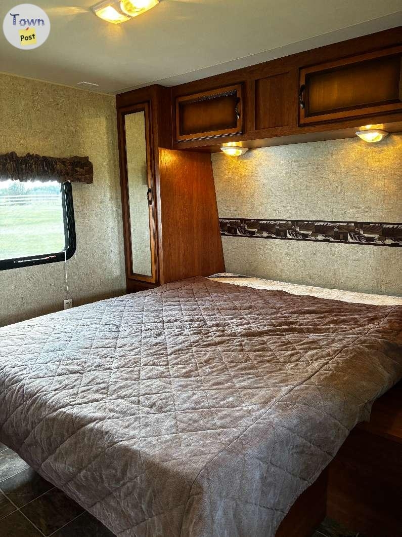 2013 Travel Trailer - 3 - 1078547-1724949093_1