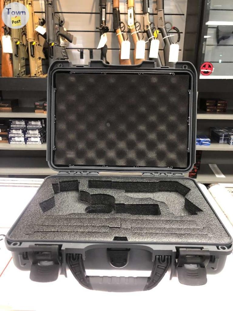 NANUK 910 Hard Case with Foam (Graffite colour) Regular: $109.95 NOW! $69.95 - 4 - 1080128-1725395355_2