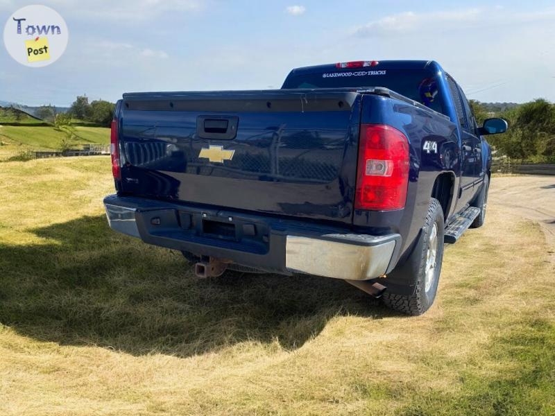 2009 Chevy silverado - 5 - 1082139-1725907555_3