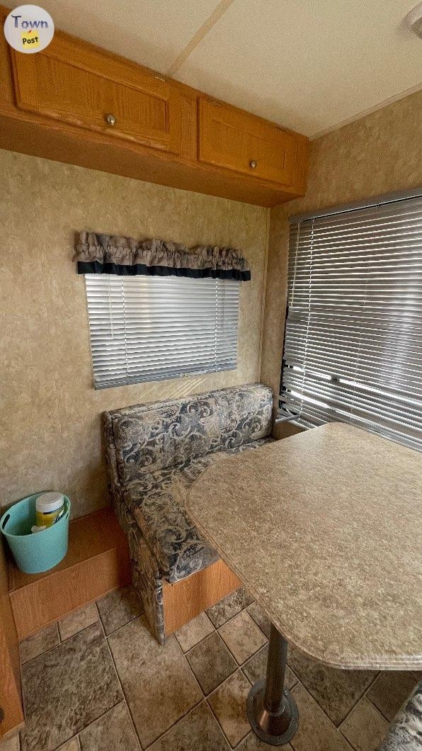 2009 Coachman 17’ - 11 - 1083190-1726167380_9