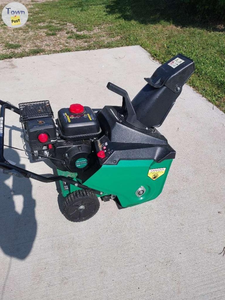 Certified snowblower new condition! - 1 - 1085449-1726954646