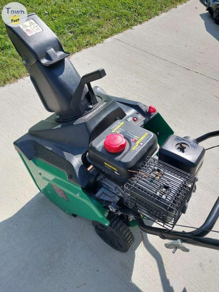 Certified snowblower new condition! - 2 - 1085449-1726954646_0