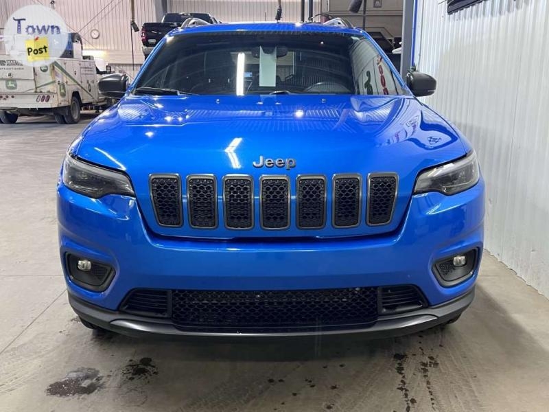 2021 Jeep Cherokee 80th Anniversary Edition - 6 - 1087211-1727281215_4