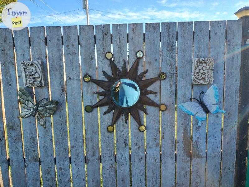 Yard art and decor  - 1 - 1087233-1727285957