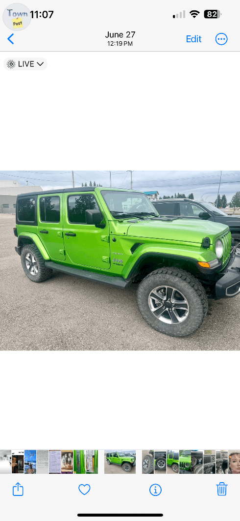 2020 Jeep Wrangler Sahara Unlimited - 2 - 1087494-1727371836