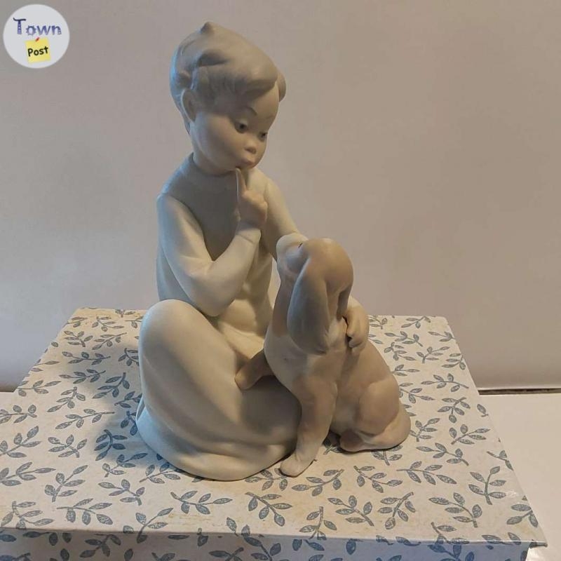 7 Lladro figures, collector's museum, privilege society pieces and more - 6 - 1057186-1730086377_4