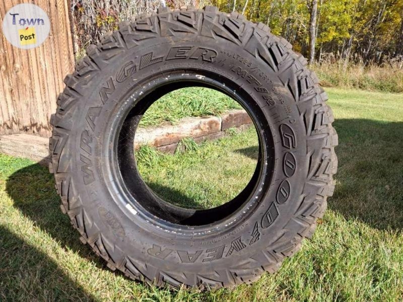 Goodyear 285/70-17 Wranglers - 3 - 1090842-1728173558_1