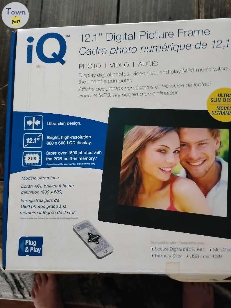 Phillips IQ. Digital picture frame  - 1 - 1093699-1728938813