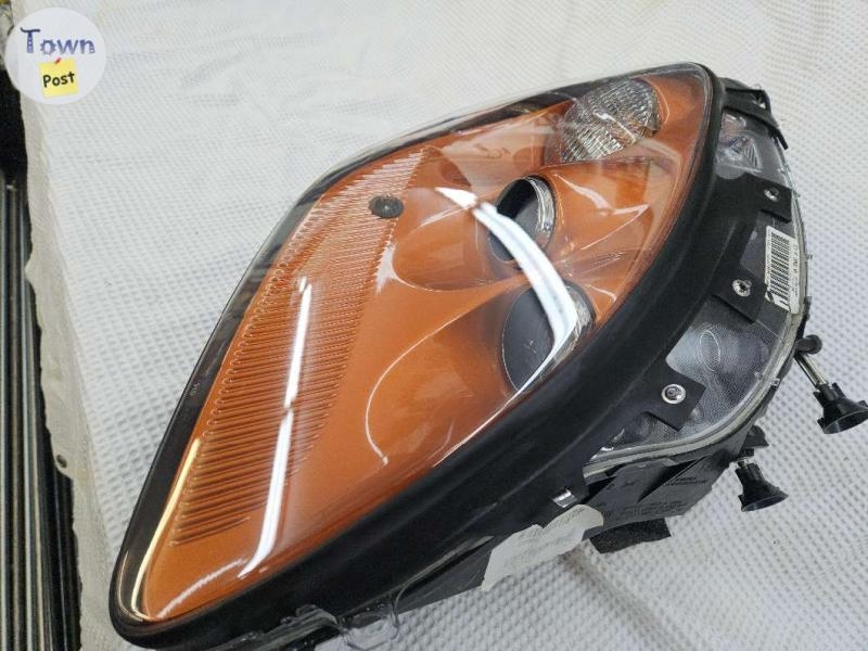 2005-2013 Chevrolet Corvette Right hand passengers Side Atomic Orange Headlight OEM - 3 - 1094639-1729187562_1