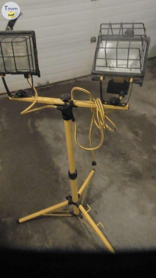 Like New, Construction Light Stand - Dual Lights  - 1 - 1097155-1729809033