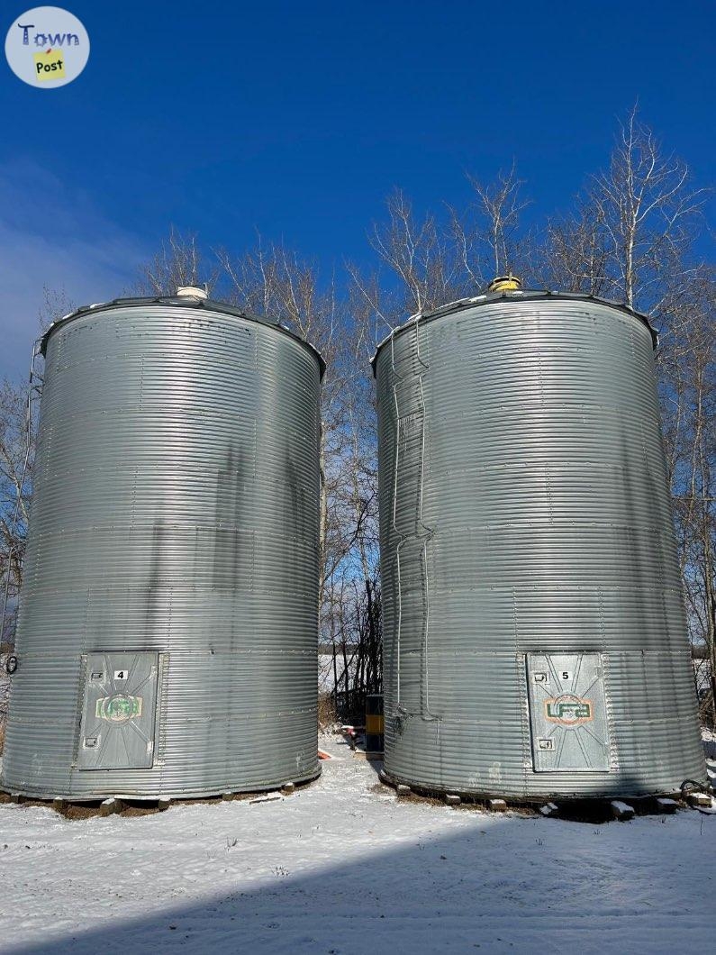 Grain Bins  - 2 - 1099452-1730390706_0