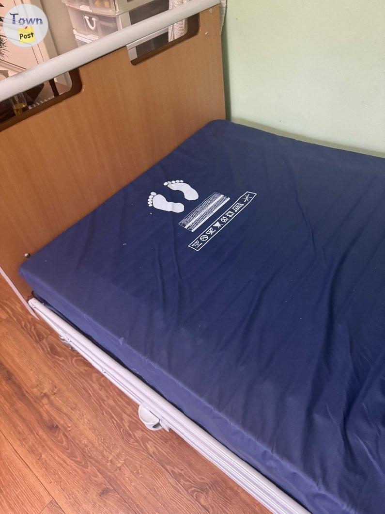 Invacare electronic hospital bed - 4 - 1099557-1730407081_2