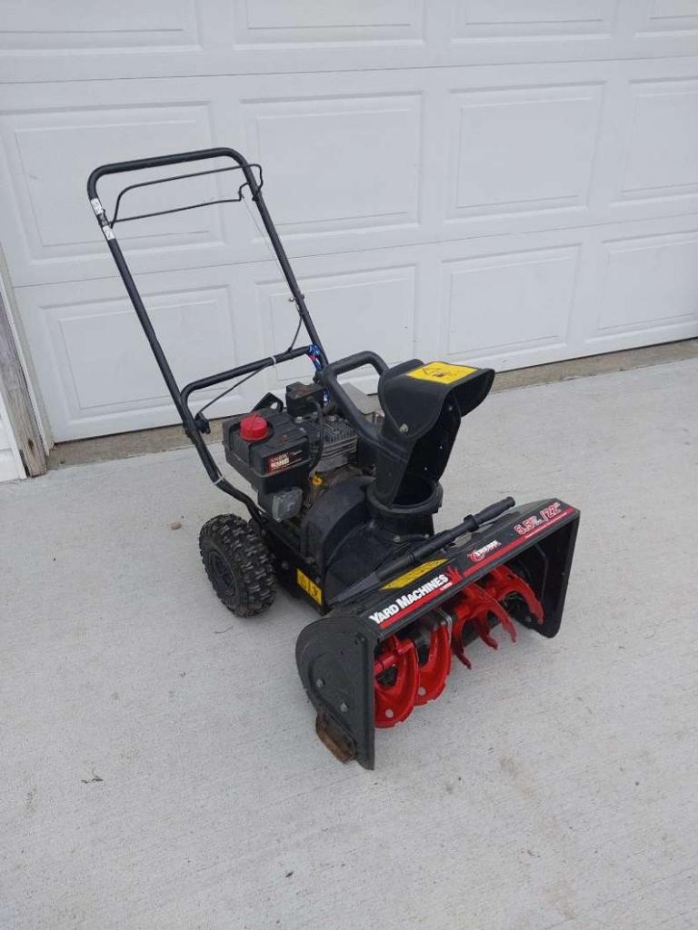 Snowblower in new condition! - 1 - 1083606-1730827273