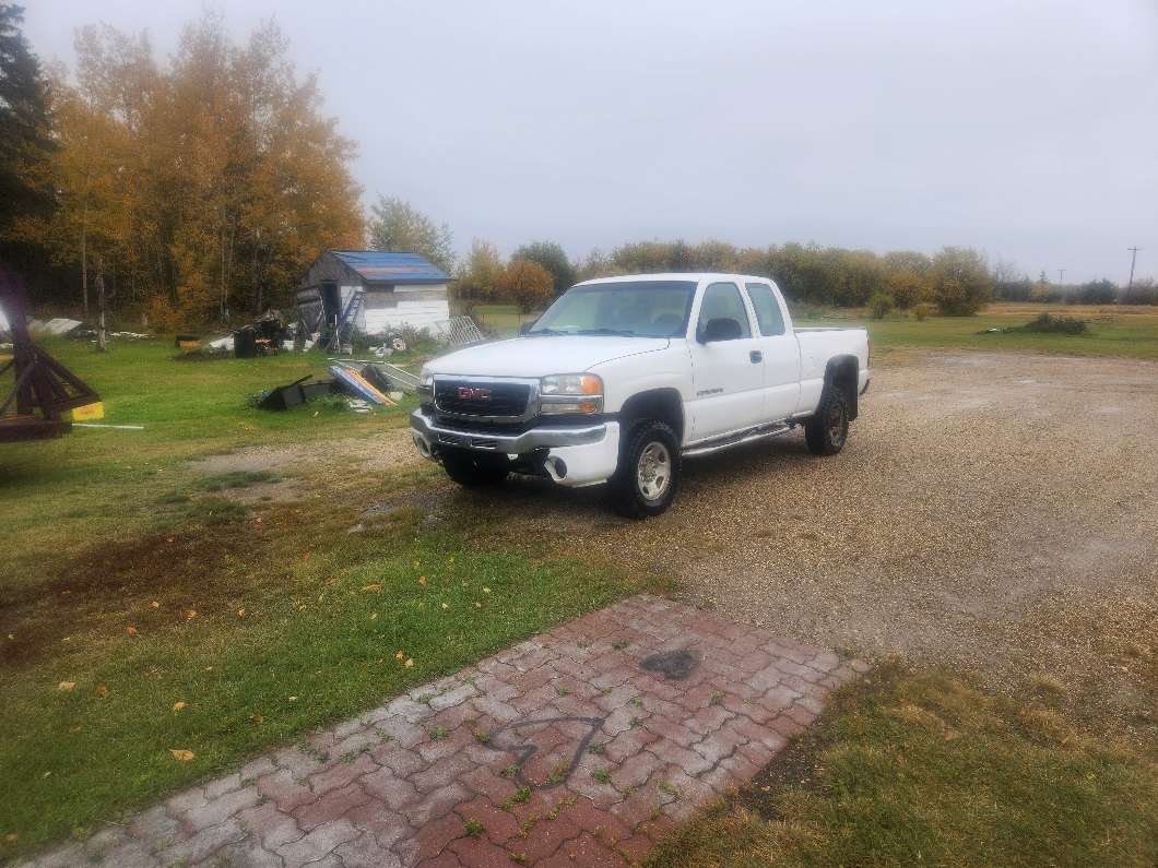 Looking to buy transfer case for 2005 gmc sierra floor shift - 1 - 1103846-1731467542