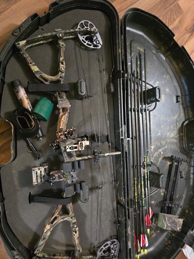 Photo of Bowtech gaurdian bow - 1