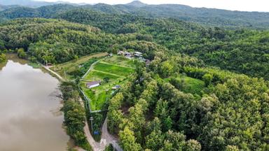 Photo of The Best Feng Shui House For Sale in Thailand, surrounded by teak mountains. - 2