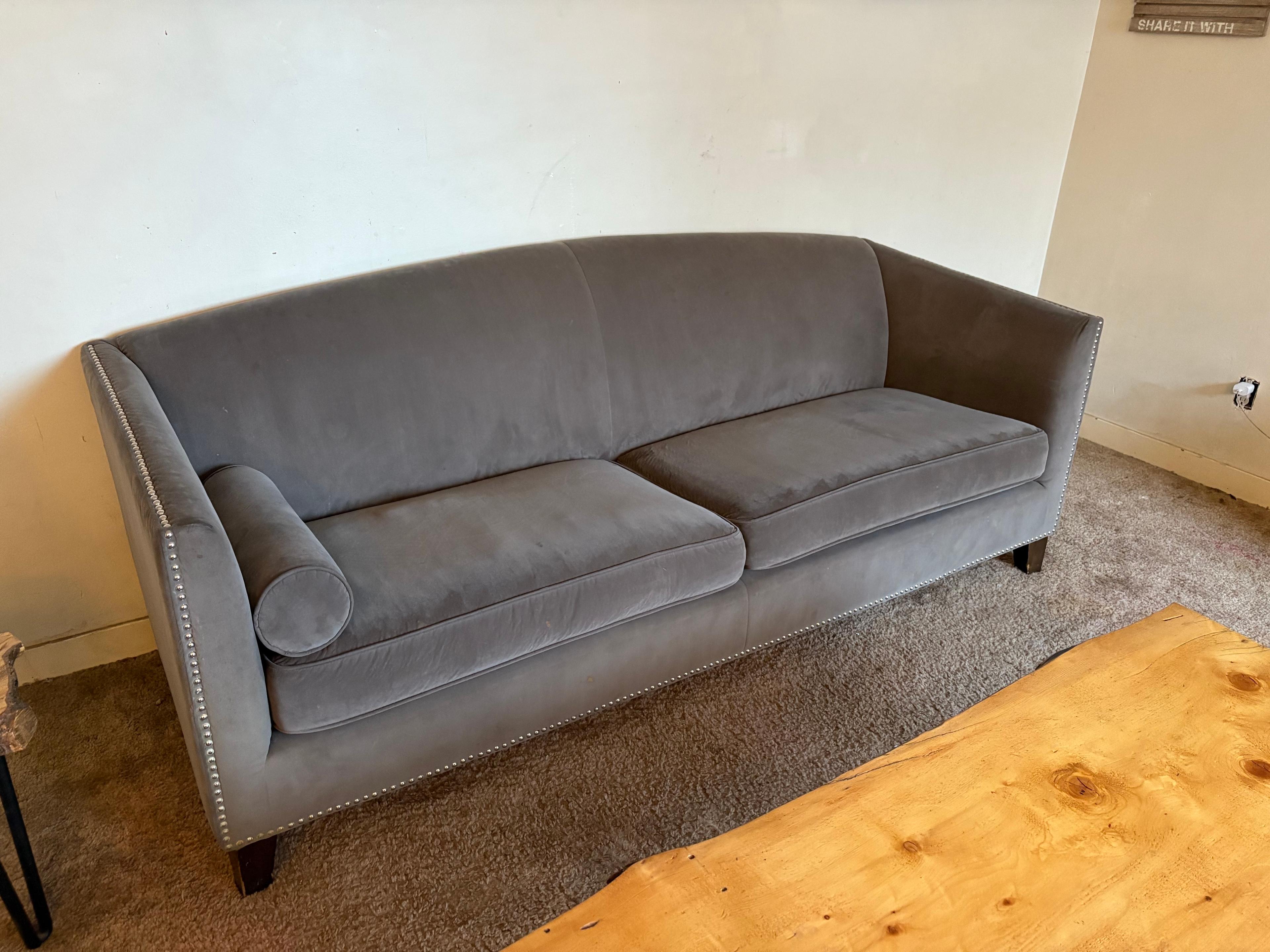 Photo of Couch & chair set 