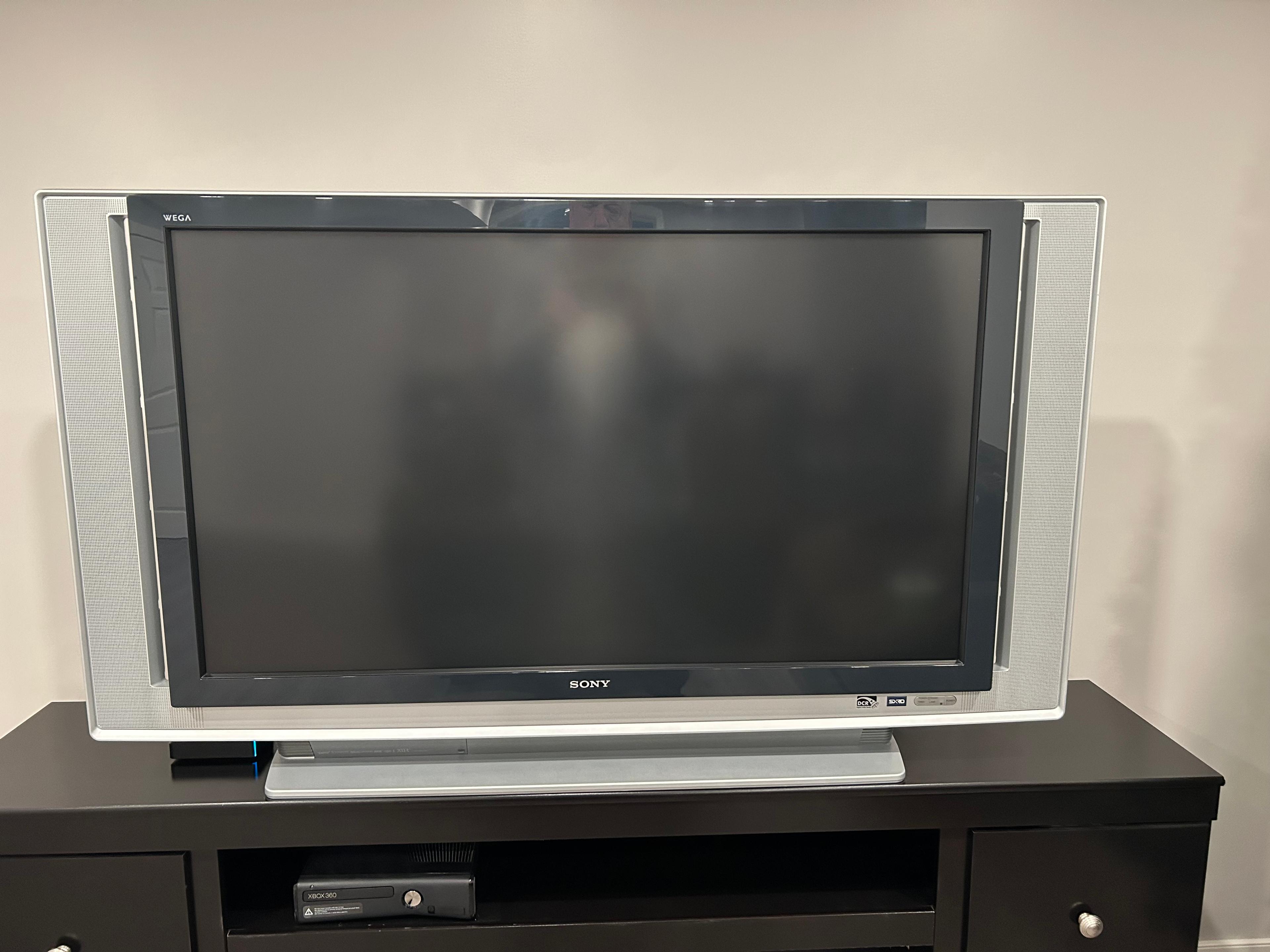 Photo of Sony Wega TV