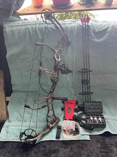 Photo of 2015 Bear Anarchy compound bow - 2