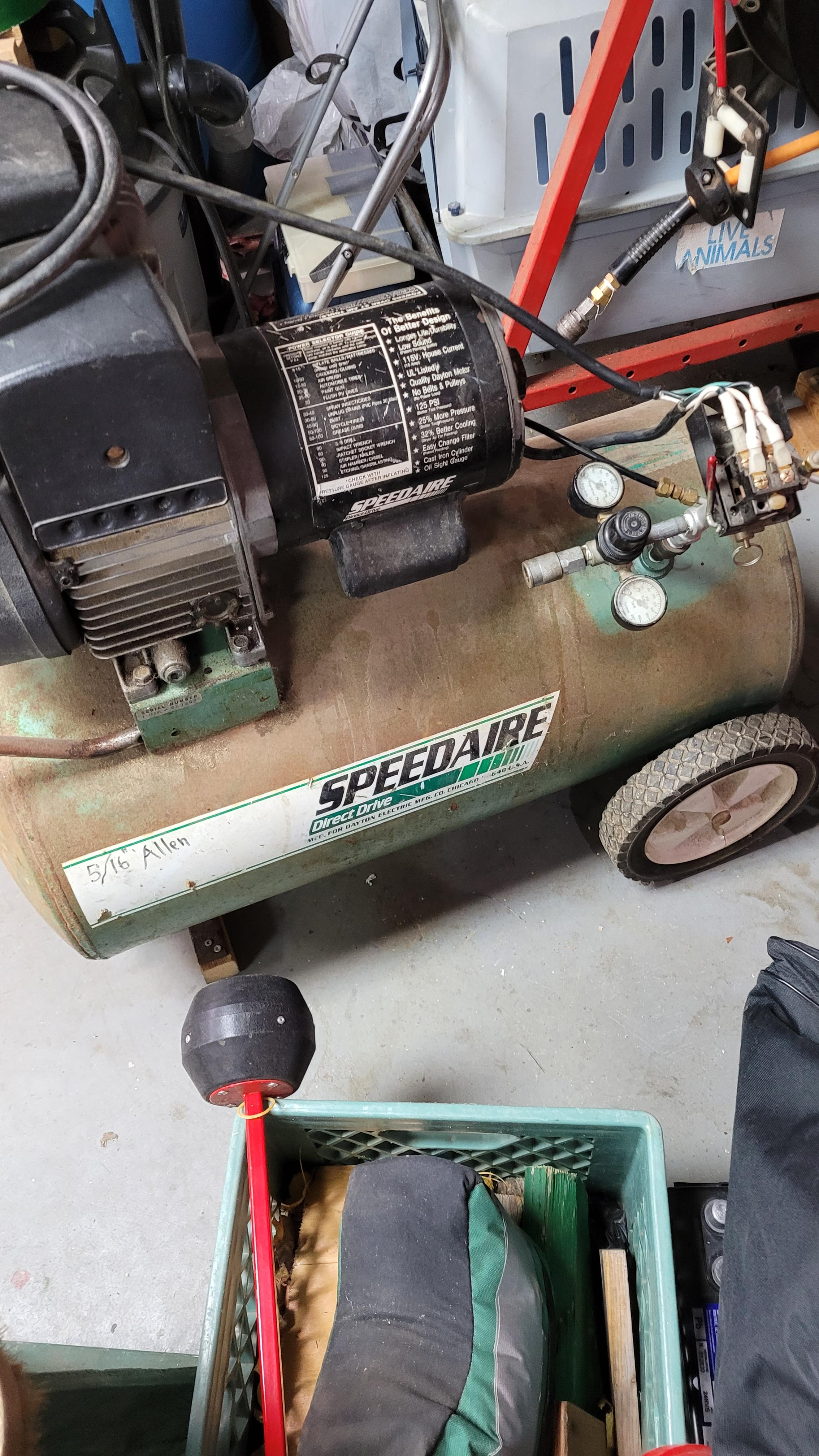 Photo of Dayton Speedaire Air Compressor