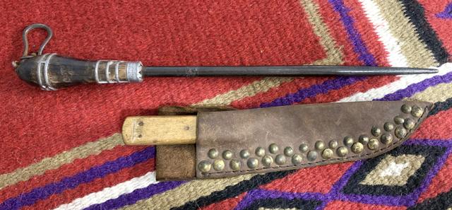 Photo of ANTIQUE SKINNING KNIFE / SCABBARD AND HONING ROD