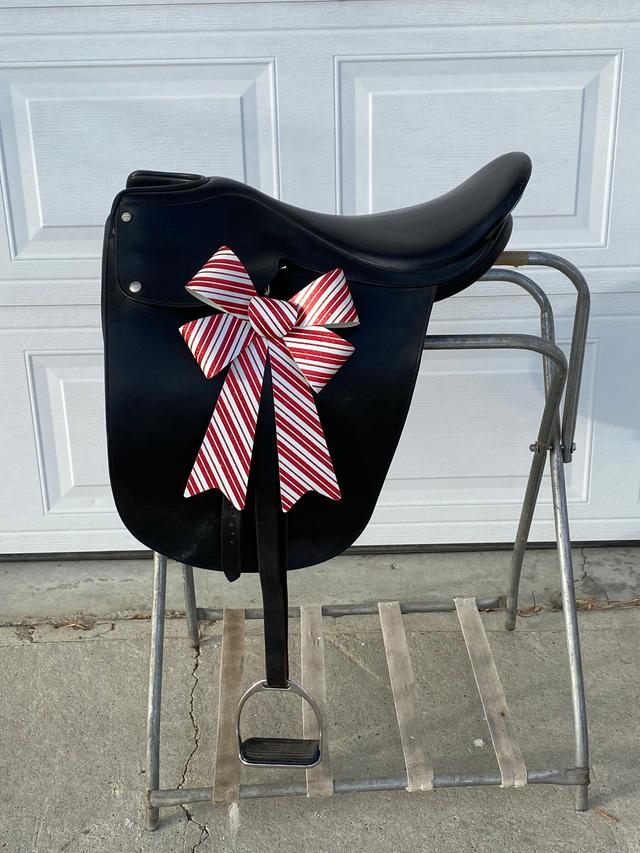 Photo of Whitman Cutback Saddle