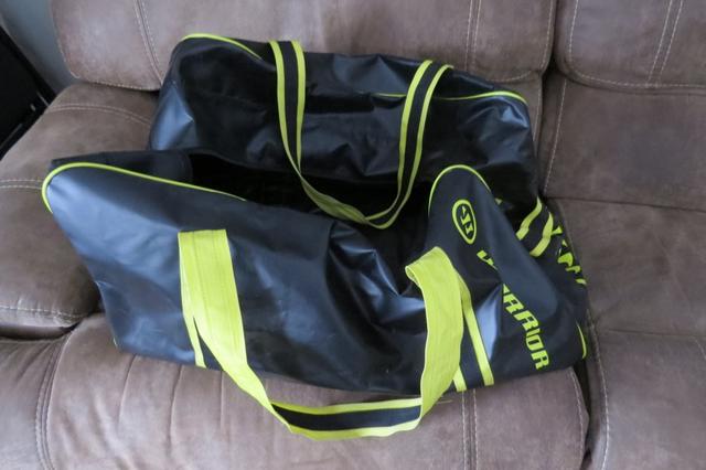 Photo of Warrior Hocky Bag 403 519 7425