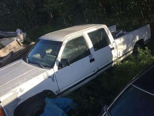 Photo of old 1993 Chevy pickup truck. supercab.