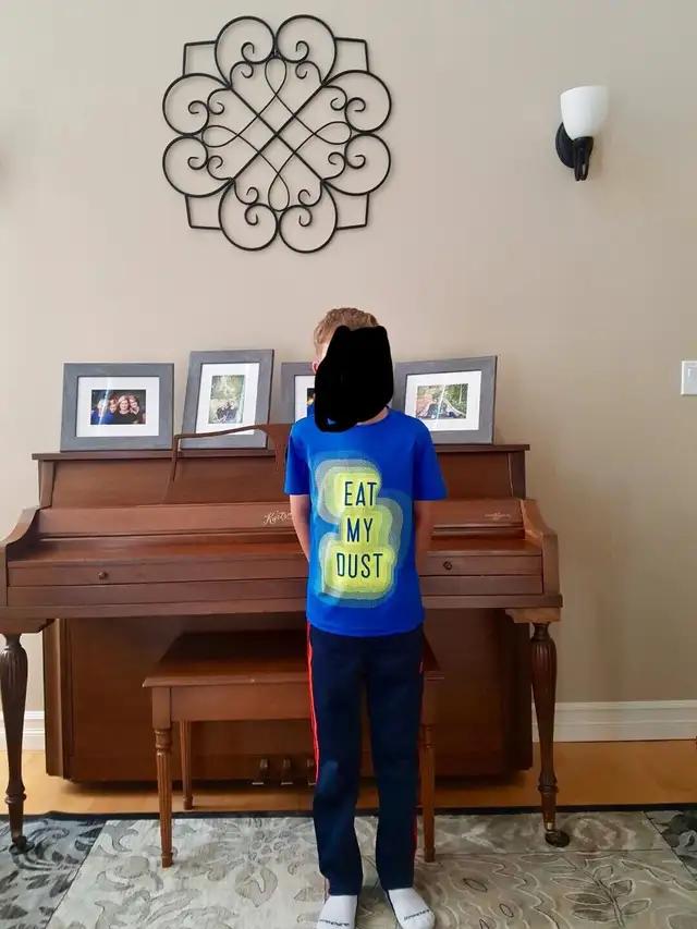 Photo of piano. I offer FREE DELIVERY. text only