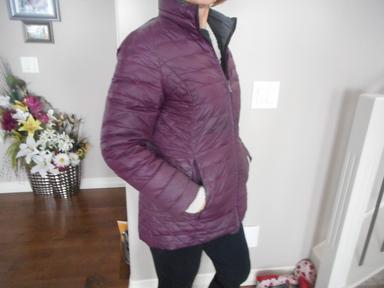 Photo of Women`s puffer jacket - 1