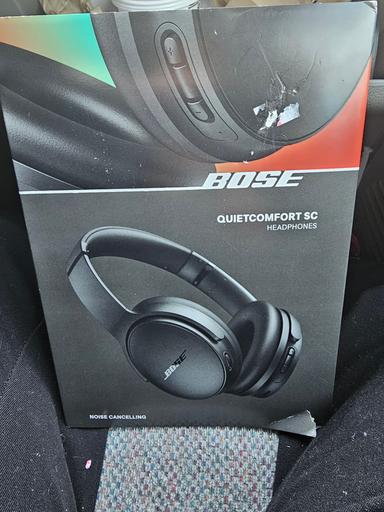 Photo of Bose Quietcomfort SC Headphones  - 1