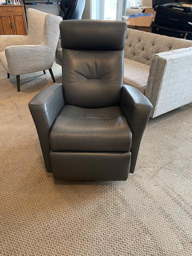 Photo of Beautiful Recliner - 1