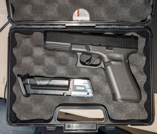 Photo of Umarex T4E Glock G17 Gen5 .43 Cal | Paintball Marker