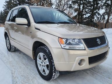 Photo of 2006 Suzuki Grand Vitara 4x4 V-6 Original Owner, Excellent Shape, Low KM - 1