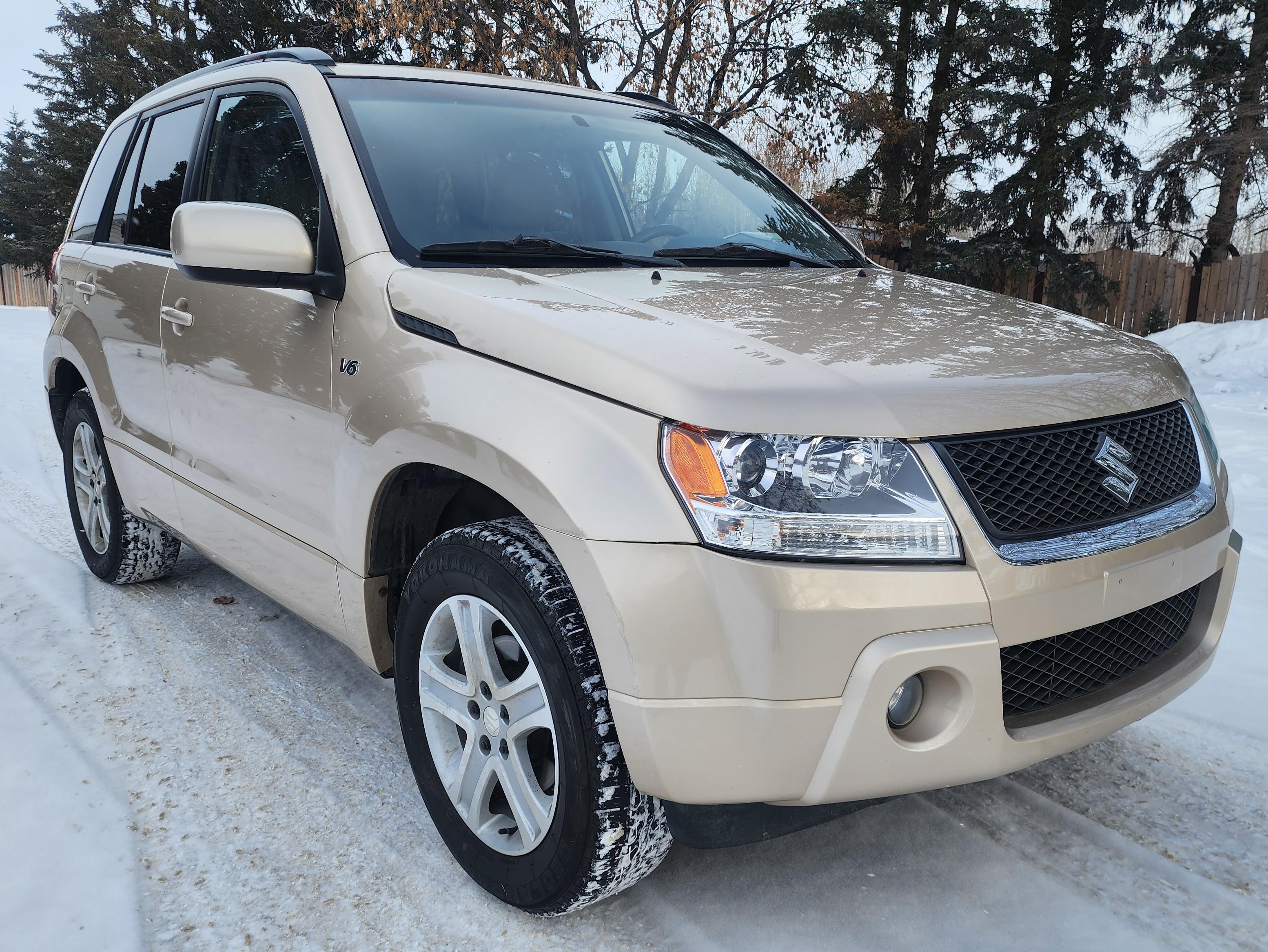 Photo of 2006 Suzuki Grand Vitara 4x4 V-6 Original Owner, Excellent Shape, Low KM