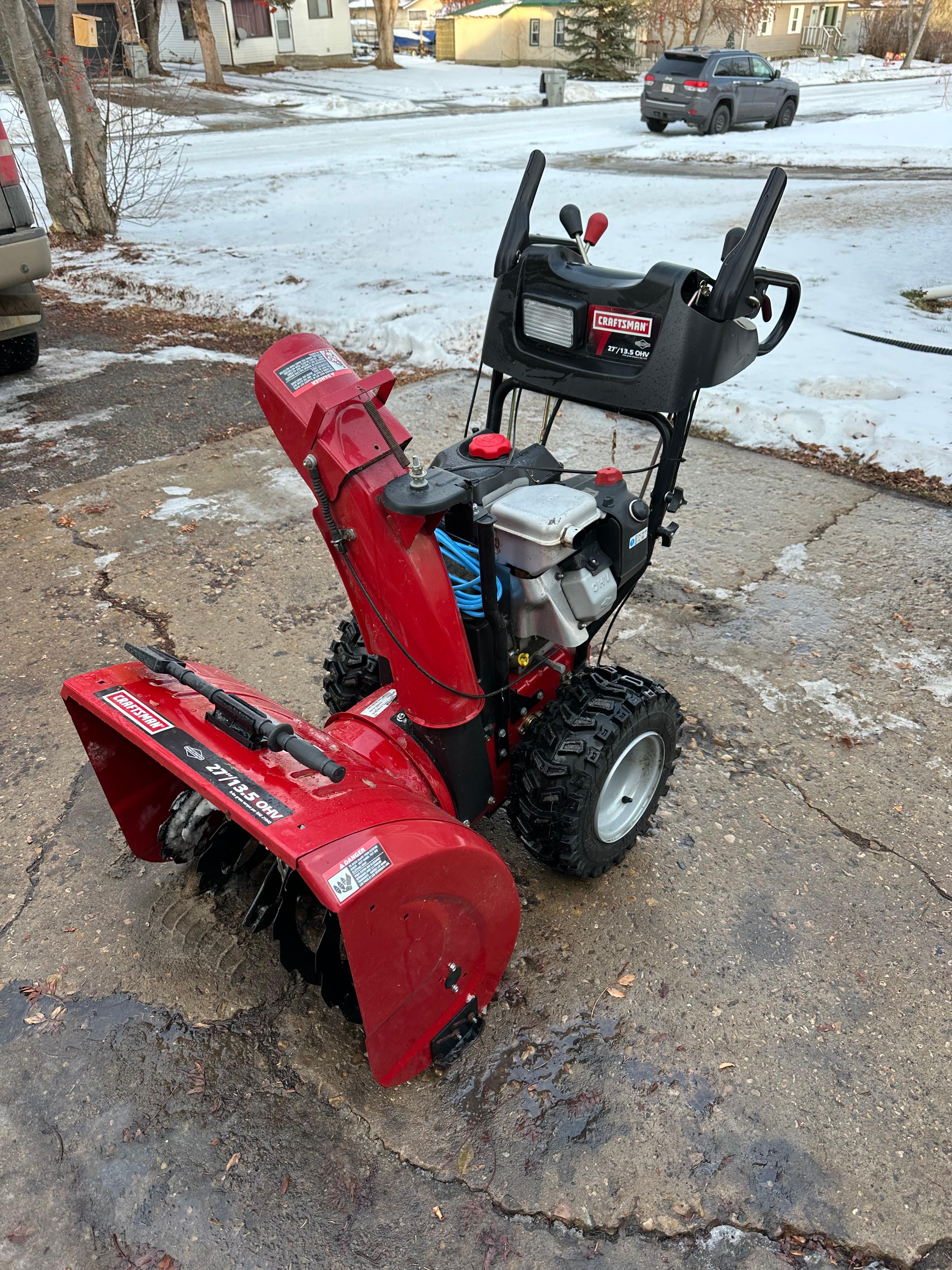 Photo of Craftsman 27/13.5 Snowblower