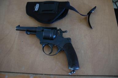 Photo of antuiqe french 455 revolver - 1