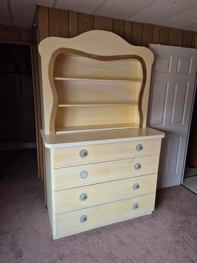 Photo of Big, Heavy-duty Dresser with hutch - 1