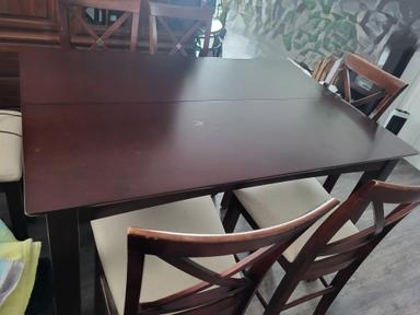 Photo of Counter Height Table & Chairs - 1