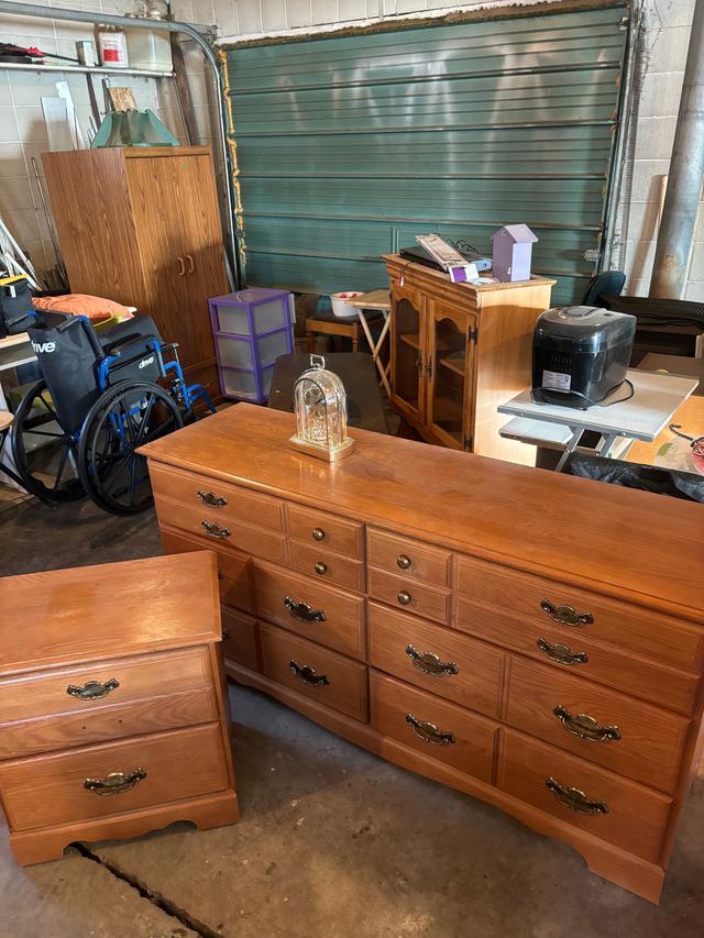 Photo of Dresser with night stand