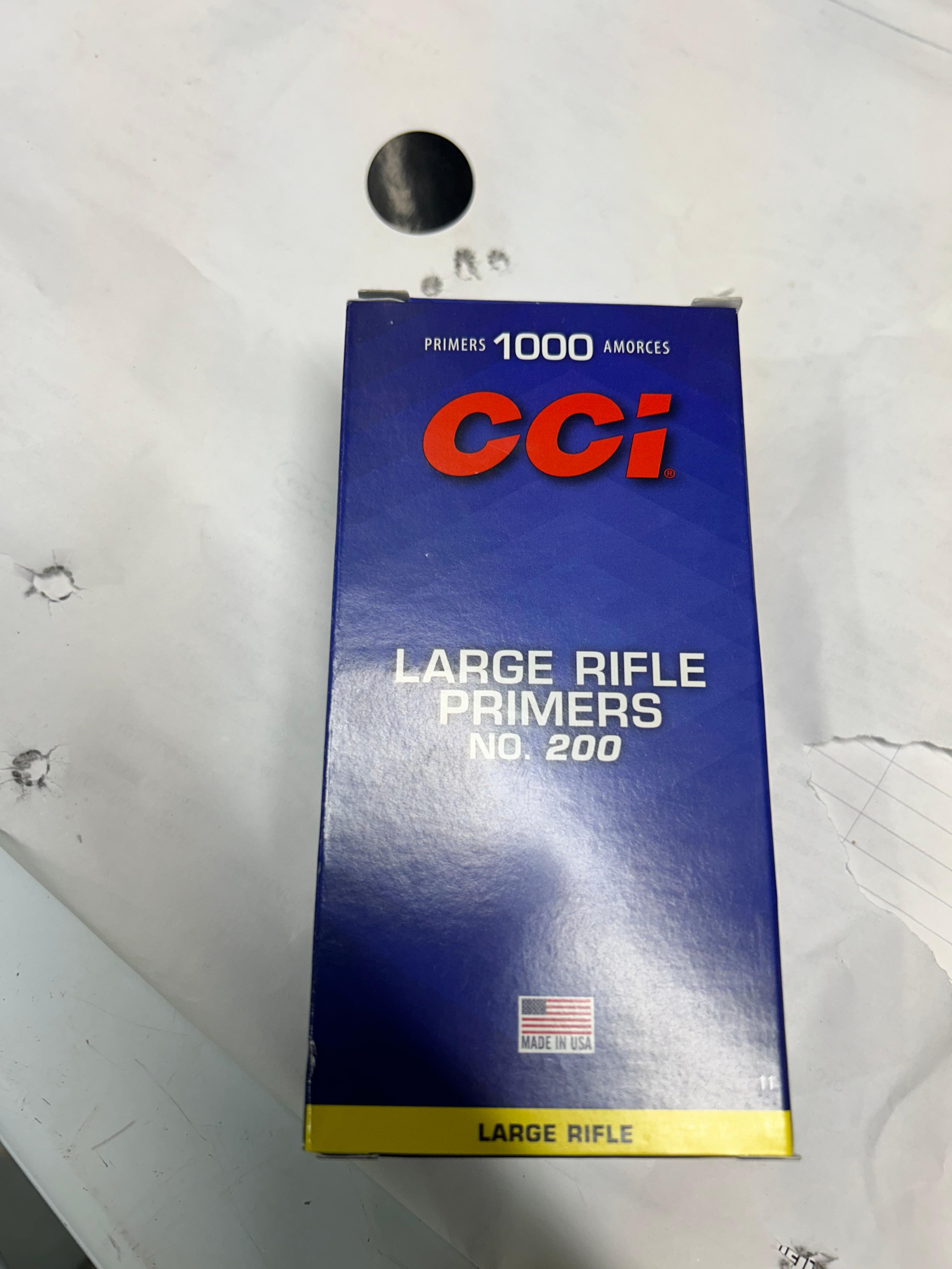 Photo of CCI 200 Large rifle primes 