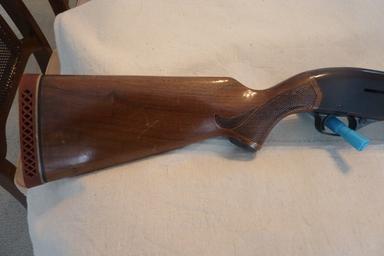 Photo of Winchester 1400 Semi-auto 12 Gauge Shotgun - 2