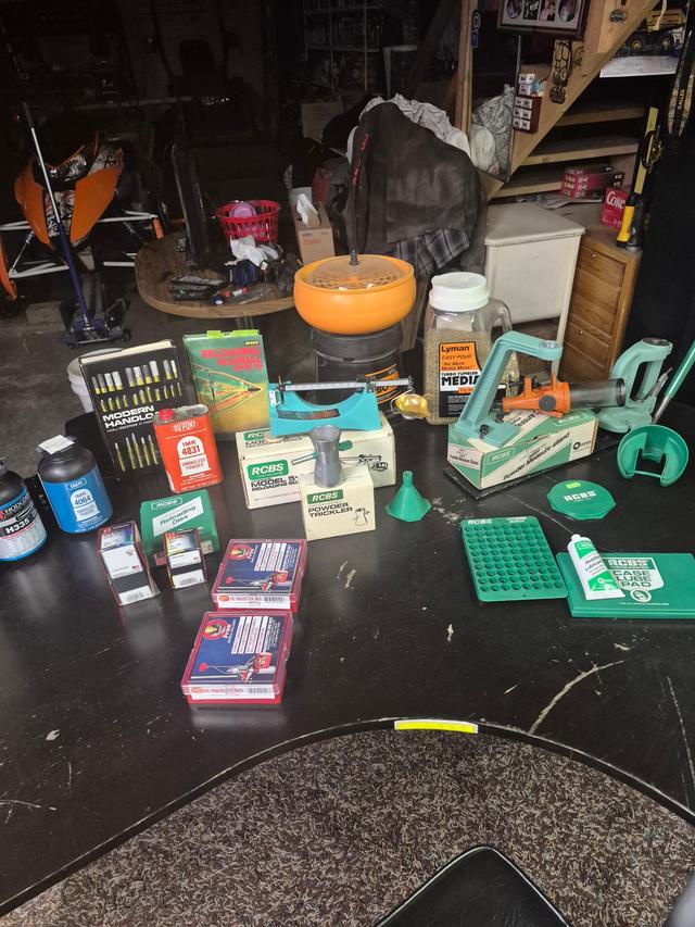 Photo of Reloading equipment 