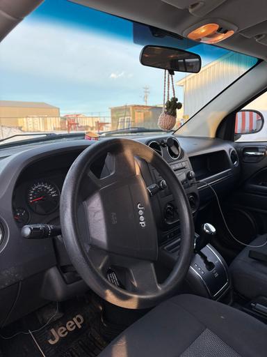 Photo of 2009 Jeep Compass - 2