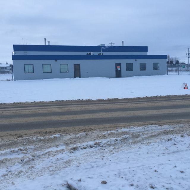 Photo of Commercial Building  - PEACE RIVER, WEST HILL