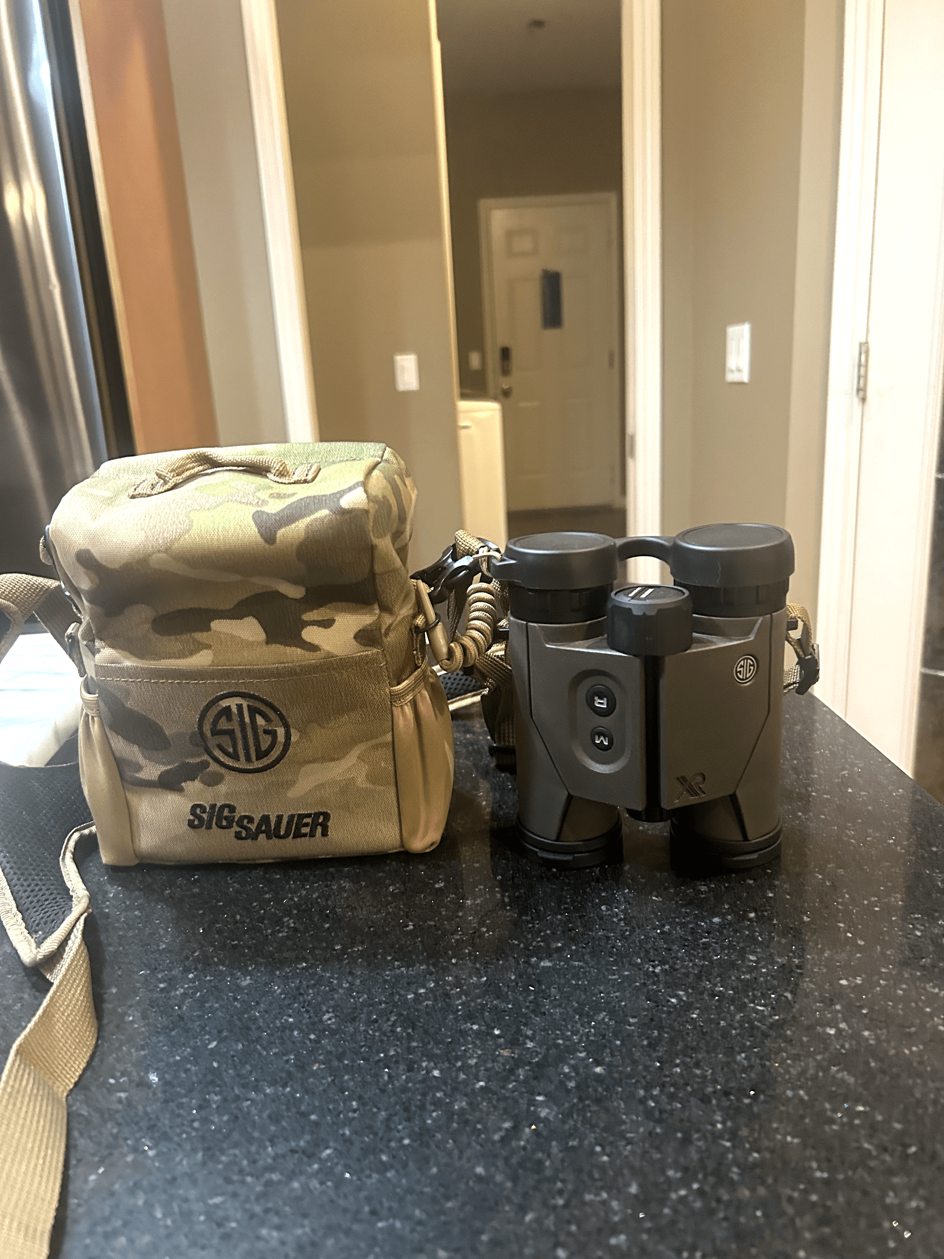 Photo of Sig Sauer 6 k range finder 10x32 