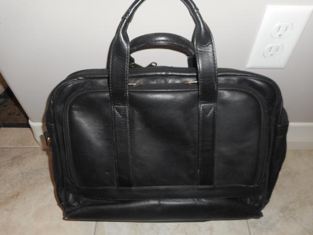 Photo of Laptop carrying case